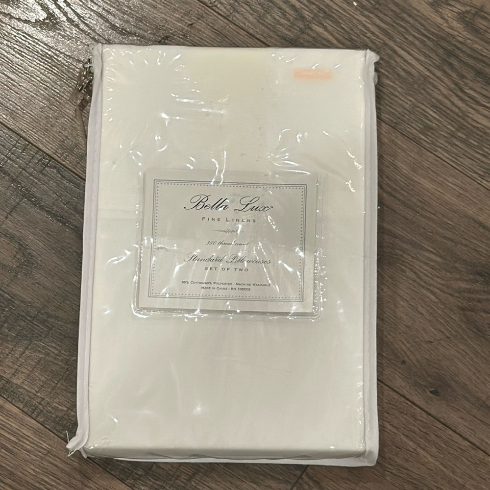 Bella Lux Fine Linens Pillowcases 350 Thread Count White Standard Size NEW